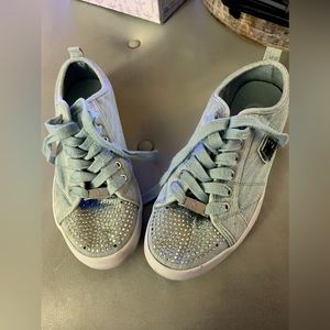 GUESS sneakers with dressy trim